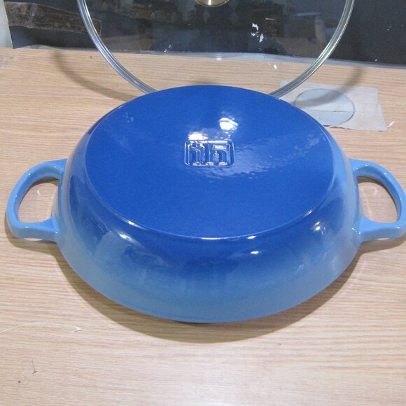 3.5 Qt. Cast Iron Casserole Dish Durable Coated Enamel Bel-Fer New in Box. - Picture 3 of 4